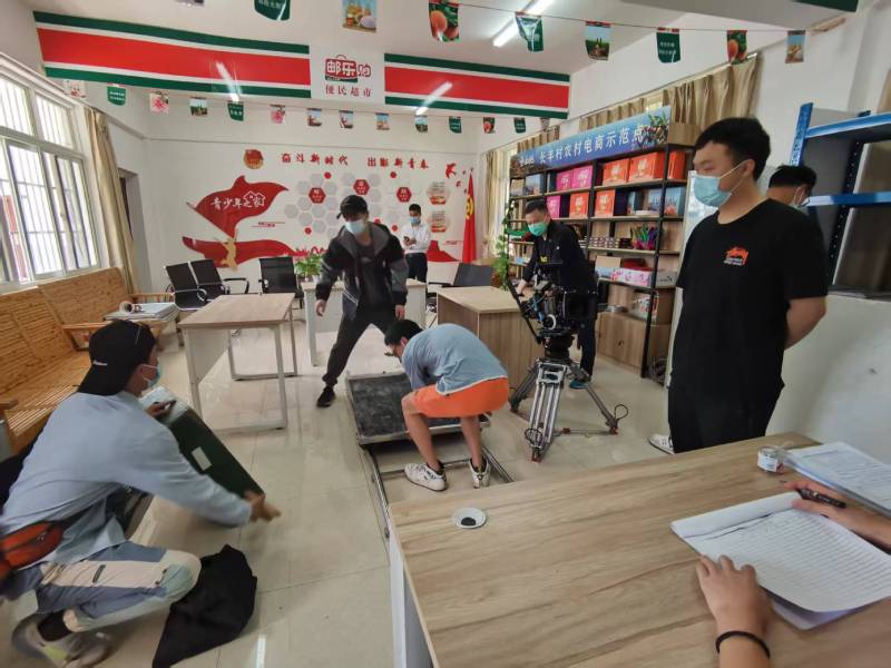 会同县广告片拍摄公司：极简主义践行者，少即是多的视觉哲学